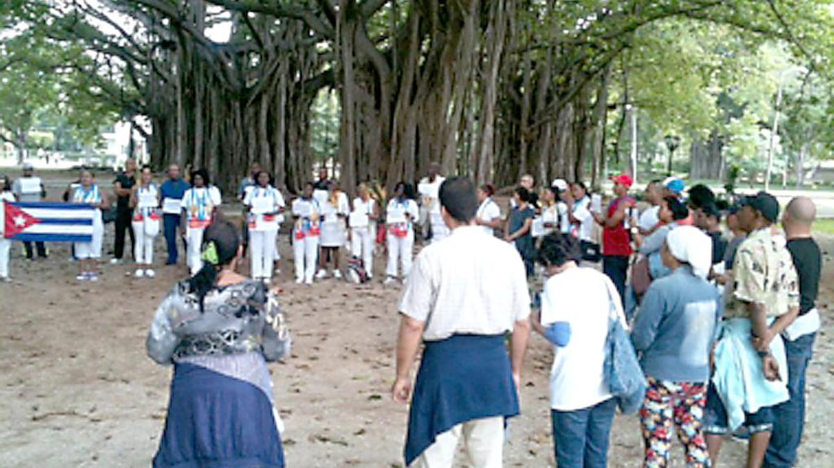 Un momento de la concentración de las Damas de Blanco el domingo en La Habana, 31 de enero del 2016.