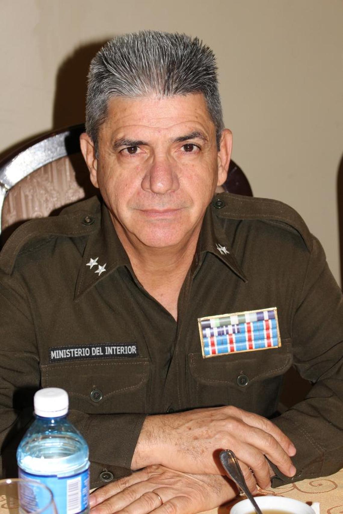 El teniente coronel Roberto Hernández Caballero es un investigador del Ministerio del Interior de Cuba.