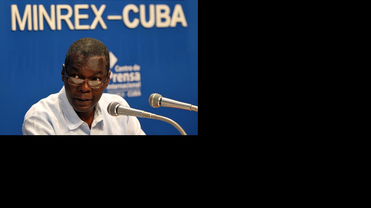 
El subdirector de Asuntos Multilaterales y Derecho Internacional del Ministerio de Relaciones Exteriores de Cuba (Minrex), Pedro Luis Pedroso, ofrece una rueda de prensa el jueves 26 de marzo de 2015, en La Habana.
