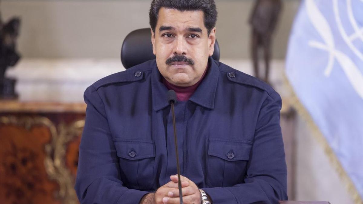 El presidente de Venezuela, Nicolás Maduro, durante una reunión con una comisión especial de Naciones Unidas el martes 15 de marzo de 2016, en la ciudad de Caracas (Venezuela).