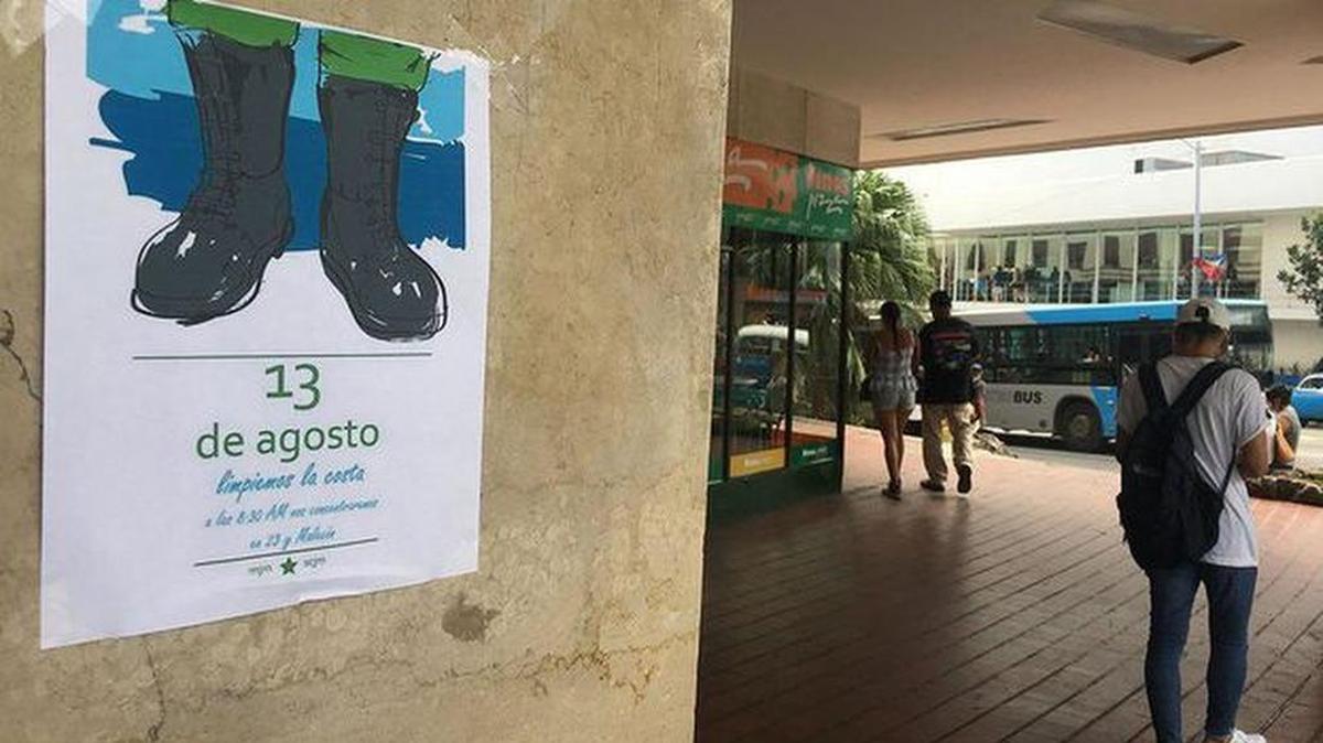 El cartel formaba parte de una iniciativa de limpieza organizada por la Sociedad Cultural José Martí.