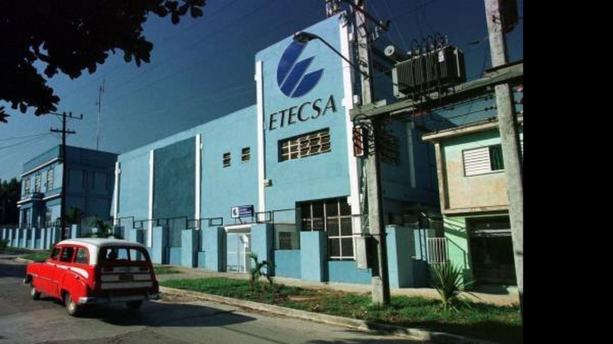 
ETECSA dice en un comunicado que el esquema de precios que aparece en el blog de un funcionario ‘no es real’.　
