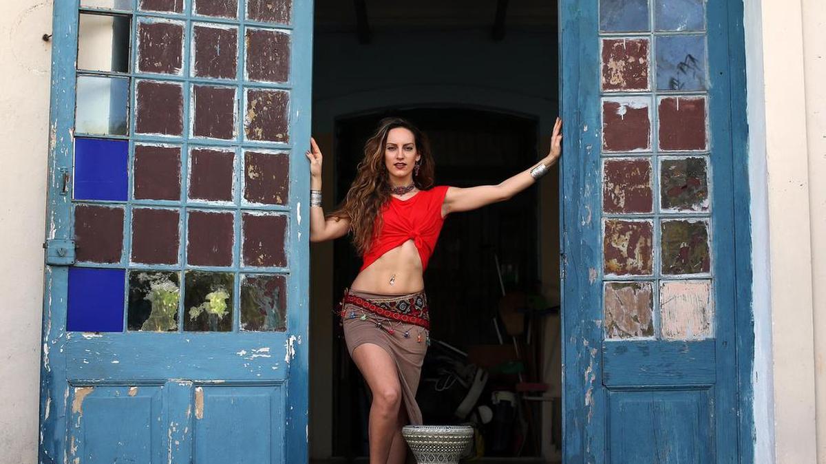 Fotografía del 21 de marzo de 2017 de la bailarina española Sara Guirado posando durante una entrevista en La Habana (Cuba).