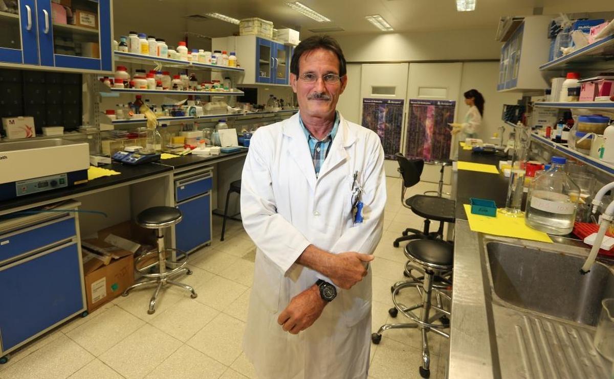 El doctor Pedro Camilo Rodríguez, investigador del Centro de Inmunología Molecular de La Habana, dice que están a punto de concluir dos estudios con la vacuna CIMAvax para el cáncer de pulmón.
