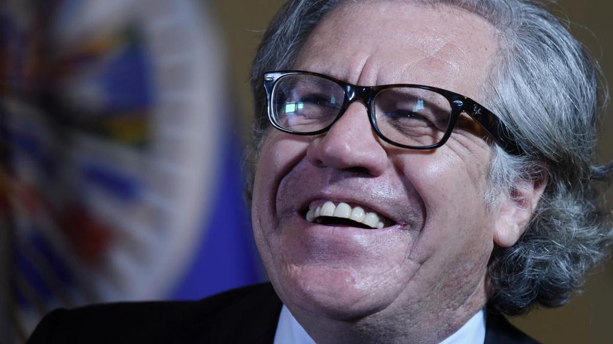 El secretario general de la OEA, Luis Almagro, asiste el viernes 2 de junio de 2017, a una entrevista con Efe en Washington (EEUU).