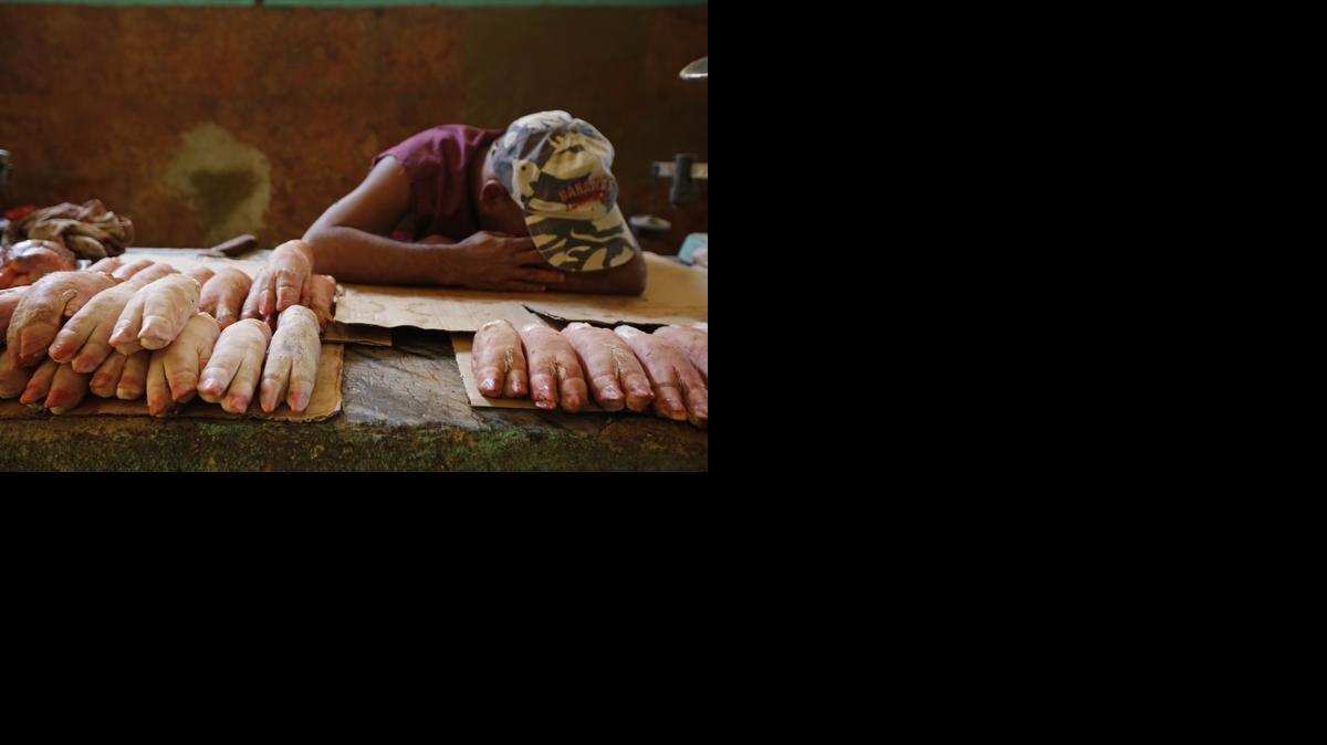 
Un vendedor en un mercado agrícola de La Habana en enero.
