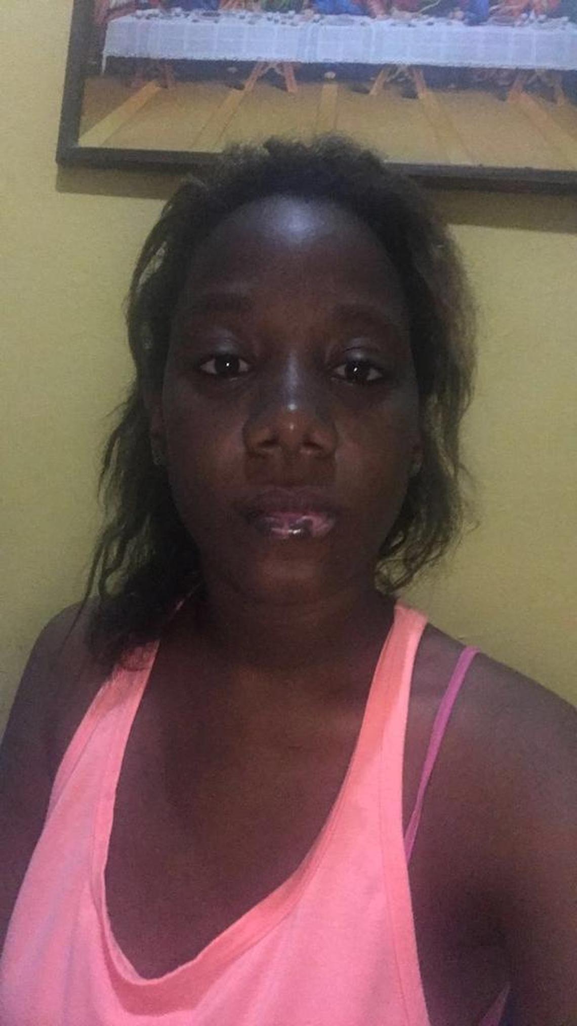 La odontóloga cubana Dayana Suárez tras cruzar la selva de Darién