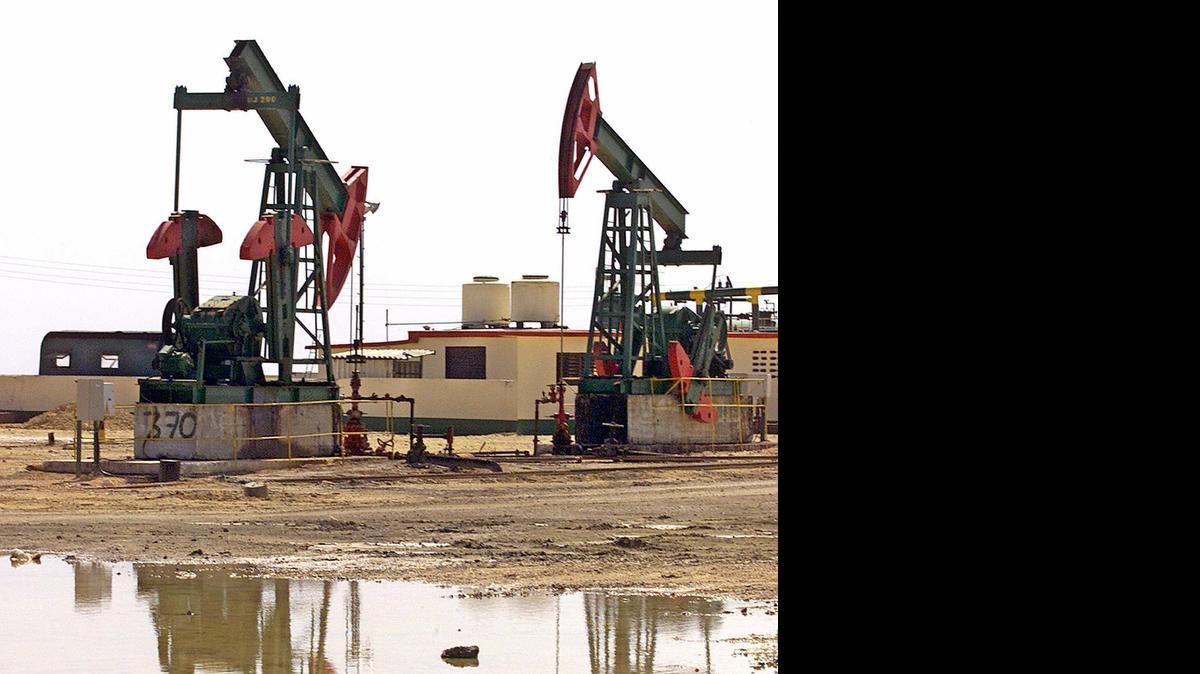 
Según el reporte, el argentino Emilio Cotter, representante de la empresa uruguaya DFS logró en el 2009 sobornar a dos altos funcionarios de la estatal Cuba Petróleos, Cupet para obtener contratos y compra de productos.

