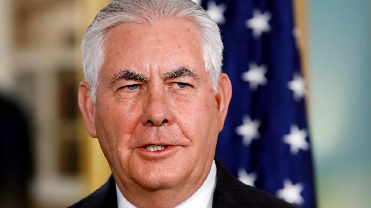 El secretario de Estado norteamericano, Rex Tillerson, en una conferencia de prensa en el Departamento de Estado en Washington, el 26 de septiembre. Tillerson recibió en Washington al ministro de Exteriores cubano, Bruno Rodríguez, en medio de tensiones bilaterales por el supuesto “ataque acústico” que sufrieron hace meses varios diplomáticos estadounidenses en Cuba.