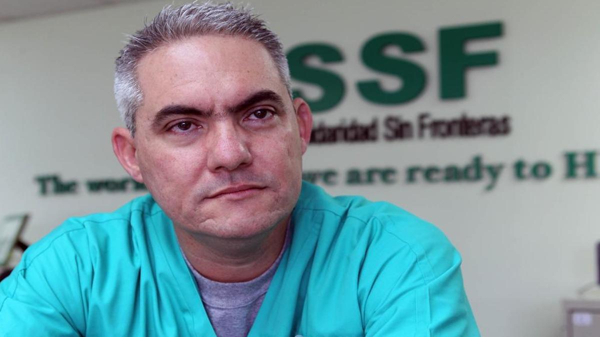 
El doctor Julio César Alfonso, presidente de Solidaridad sin Fronteras, en una entrevista con el Nuevo Herald en junio del 2015.
