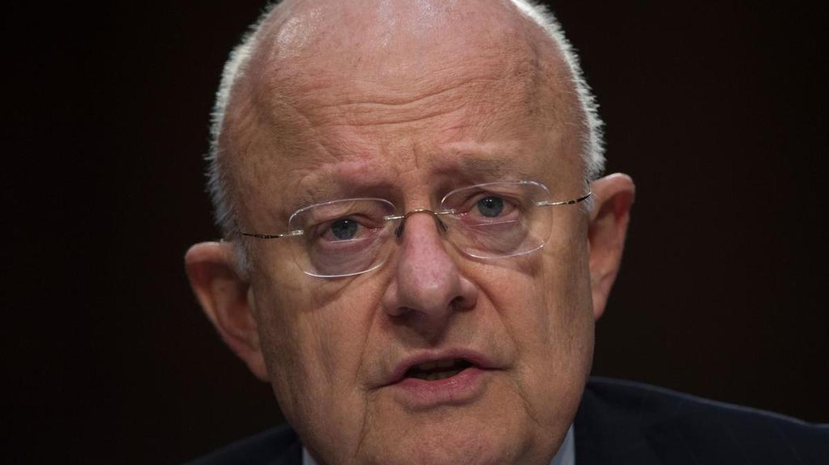 Los servicios de inteligencia consideran que Cuba se prepara para una “probable transición presidencial en 2018”, afirmó el director de Inteligencia, James Clapper.