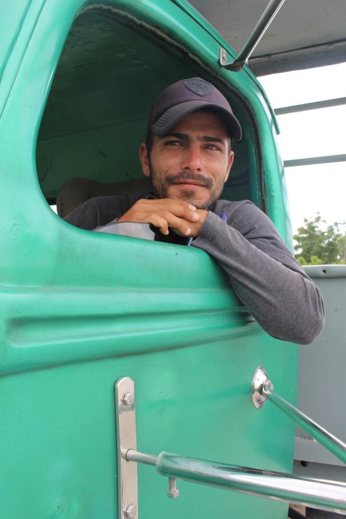 Gabriel de la Concepción, de 26 años, planea votar en las elecciones a la Asamblea Nacional del Poder Popular, pero no predice quién será el nuevo presidente de Cuba, y está más interesado en hablar de la economía que de la política de la isla.