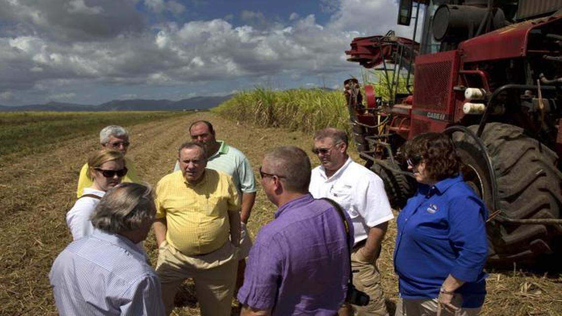
Miembros de la coalición de productores agrícolas de Estados Unidos visitan el 3 de marzo el central azucarero 30 de Noviembre en Artemisa, Cuba.
