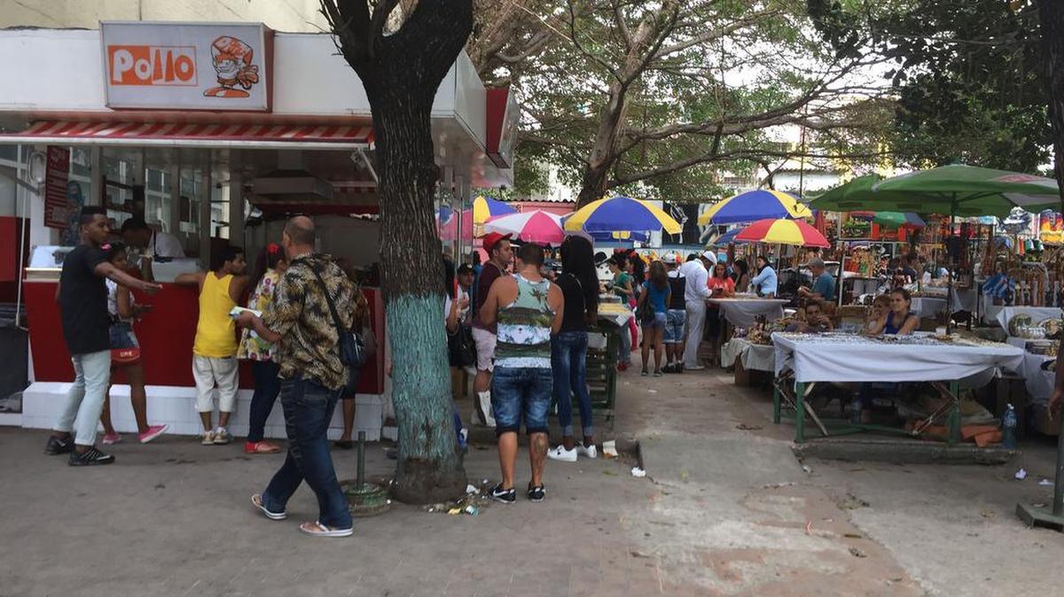 El mejoramiento de las oportunidades de trabajo es una preocupación clave para muchos cubanos