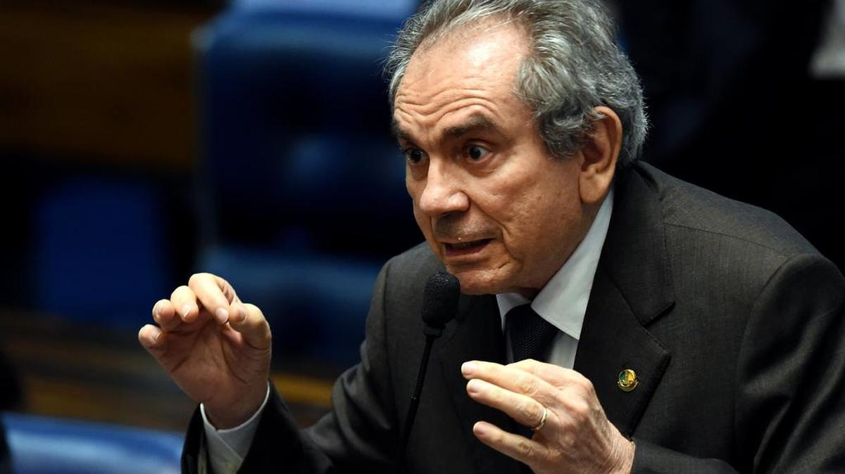 El senador Raimundo Lira, del Partido del Movimiento Democrático Brasileño (PMDB).