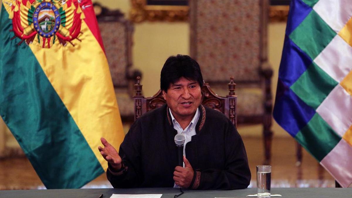 El presidente de Bolivia, Evo Morales, habla en una conferencia de prensa el viernes 2 de diciembre de 2016, en el Palacio de Gobierno en La Paz (Bolivia).