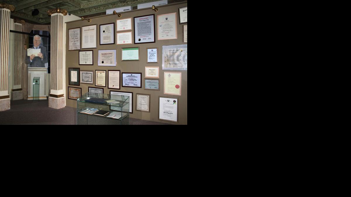 
Uno de los ambientes de la casa Museo del premio Nobel de Literatura Mario Vargas Llosa, en su localidad natal de Arequipa. 
