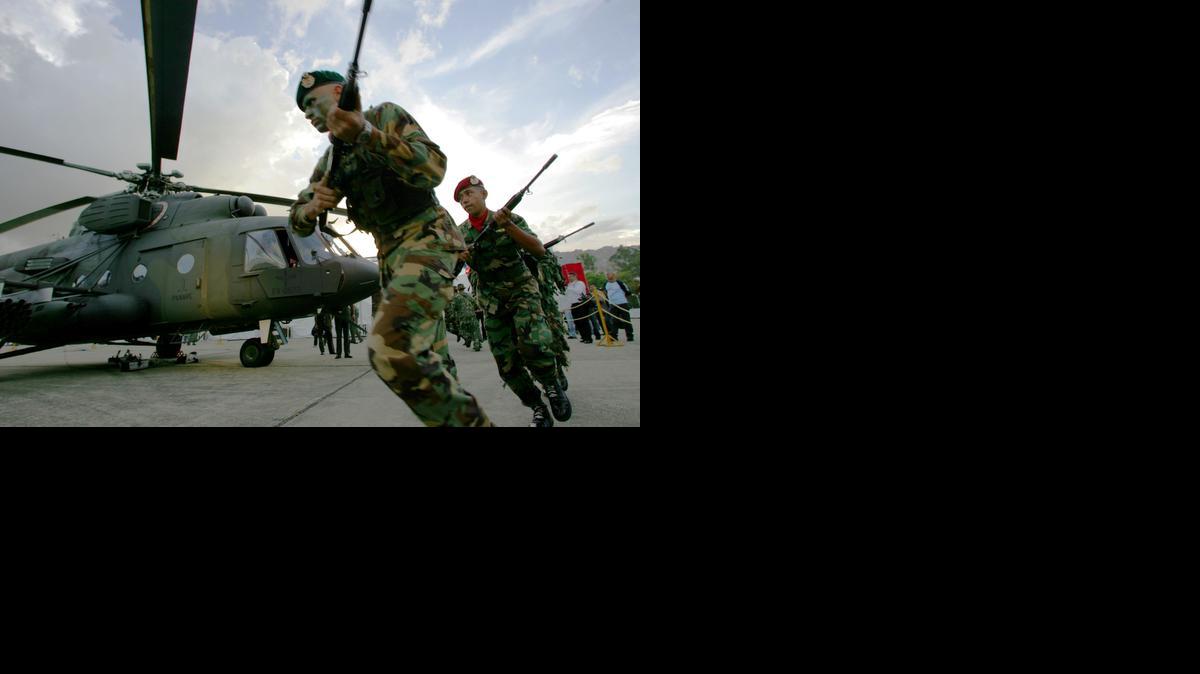 
Foto de archivo que muestra un helicóptero ruso tipo MI 17 V5, para combate y transporte de tropas, en Venezuela. Ahora este tipo de armamento ruso se ensamblará en Perú.
