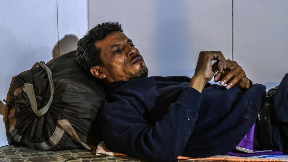 El venezolano José Florez espera para obtener un refugio y comida en el Centro de Migraciones en Cúcuta, al norte del departamento de Santander, Colombia, el 26 de julio.