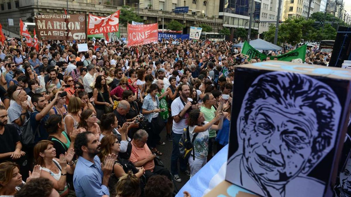Sindicatos protestan contra el gobierno de Mauricio Macri el 29 de enero del 2016, en Buenos Aires, Argentina.