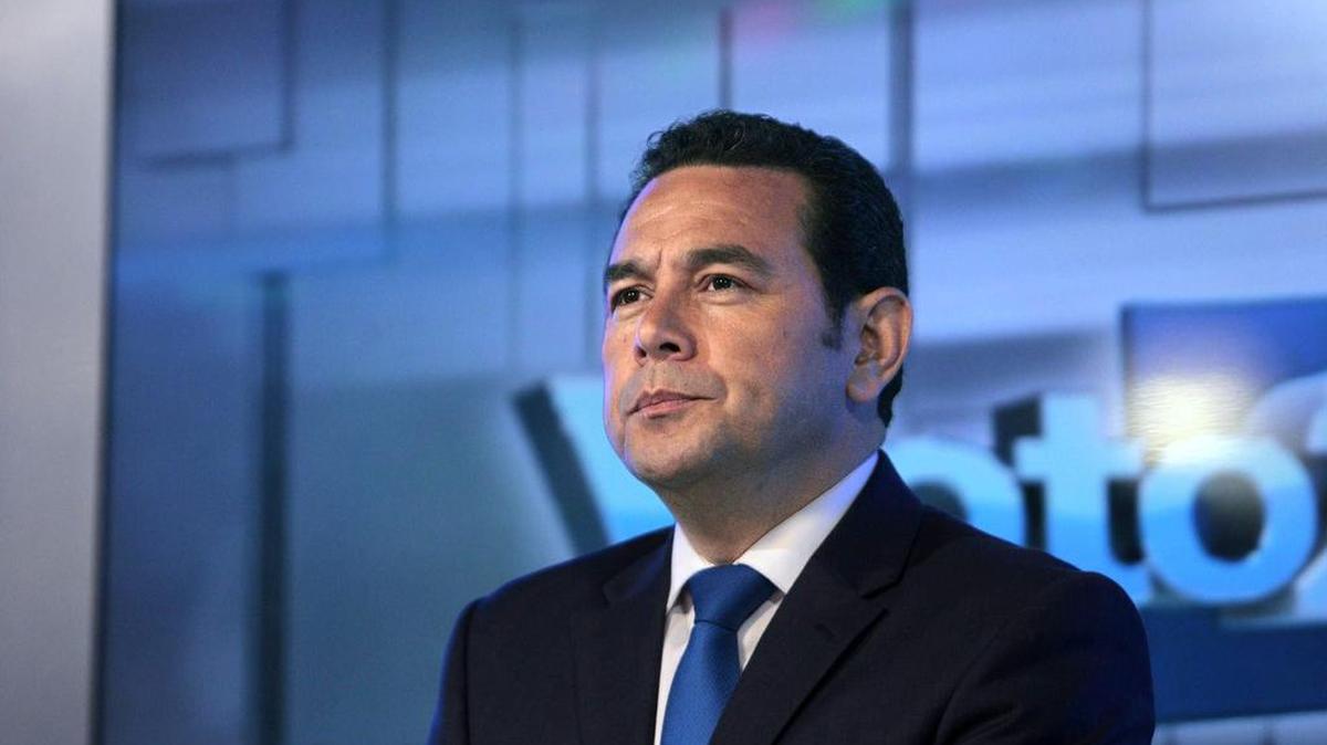 
El candidato a la Presidencia de Guatemala Jimmy Morales, del Frente de Convergencia Nacional (FCN), es el virtual vencedor de las elecciones generales celebradas este domingo, aunque será necesaria una segunda vuelta para conocer al próximo mandatario del país.

