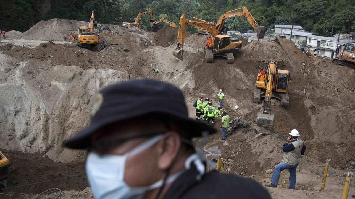 
Autoridades de Guatemala afirma que los pobladores del lugar están satisfechos con el tiempo y trabajo que se ha dedicado a la búsqueda de cadáveres y ahora esperan el inicio de los trabajos de reconstrucción.
