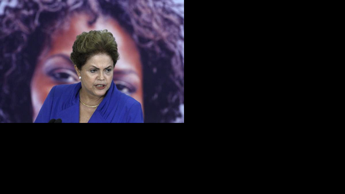 Brasil atraviesa una creciente tensión entre el gobierno y la oposición por la corrupción y la crisis económica. Muchos culpan a la presidenta Dilma Rousseff.