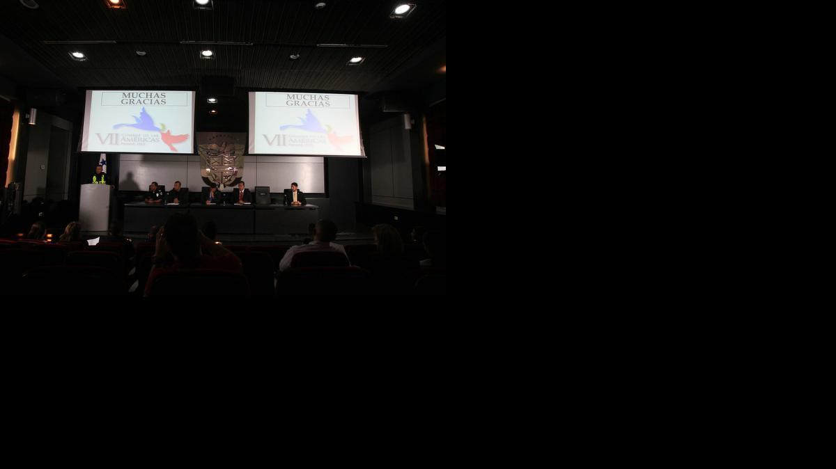 
Vista general de una rueda de prensa sobre la Cumbre de las Américas el martes en Ciudad de Panamá. El vicecanciller de Panamá, Luis Miguel Hincapié, anunció que hasta el momento han confirmado su presencia en la Cumbre de las Américas 26 presidentes del continente.
