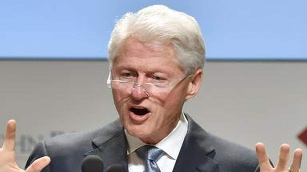
El ex presidente Bill Clinton da un discurso en la Universidad de Waseda en Tokio, el 18 de marzo. 
