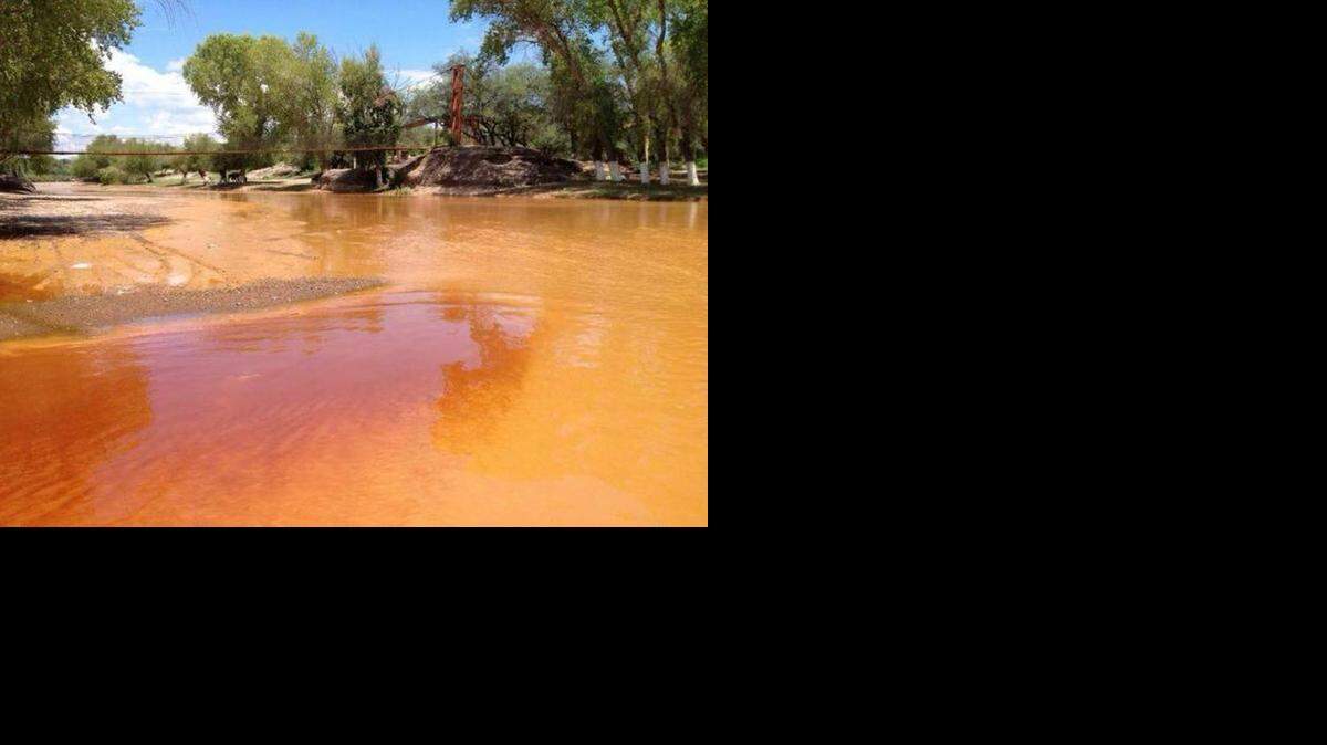 
Las autoridades mexicanas acusaron el mes pasado a la compañía minera Grupo México de haber mentido sobre un derrame ocurrido en agosto que arrojó millones de litros de ácidos y metales pesados que contaminaron dos ríos y una presa río abajo. 
