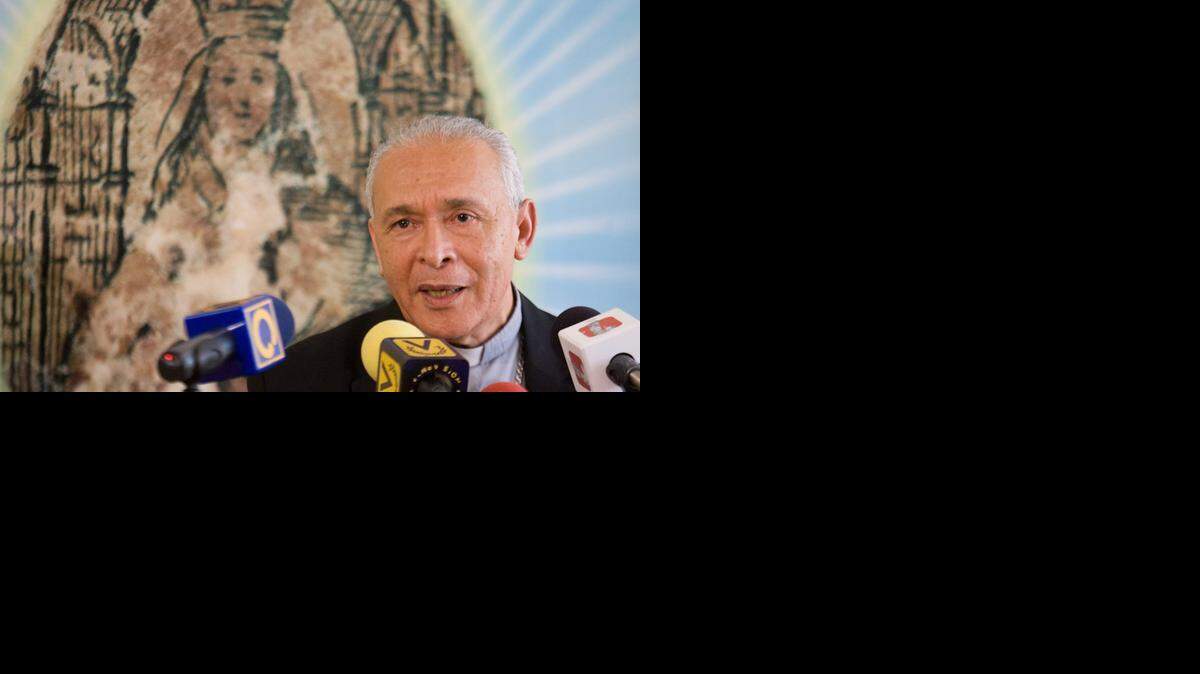 
El presidente de la Conferencia Episcopal de Venezuela (CEV), monseñor Diego Padrón, sugirió el martes la necesidad de una nueva política económica que responda a las necesidades de los venezolanos, y la liberación de los presos. 
