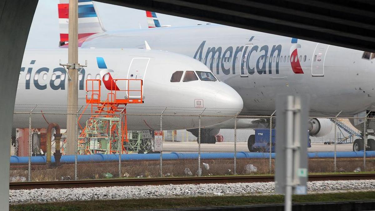 American Airlines no informó la causa del malestar sufrido por los tripulantes y el pasajero