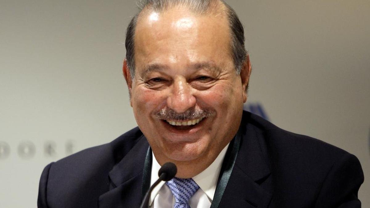 El magnate mexicano Carlos Slim donó, a través de su fundación, 106 millones de dólares para ayudar a los damnificados por los terremotos que han afectado recientemente a su país.