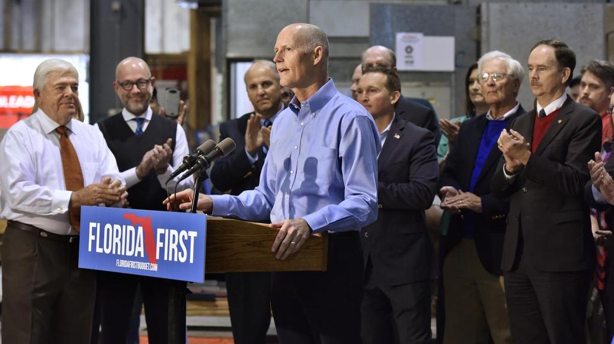 El gobernador Rick Scott anuncia su plan de gastos para el 2016, que incluye $1,000 millones en reducción de impuestos y añade $250 millones en incentivos de desarrollo económico, este lunes en Jacksonville, Florida.