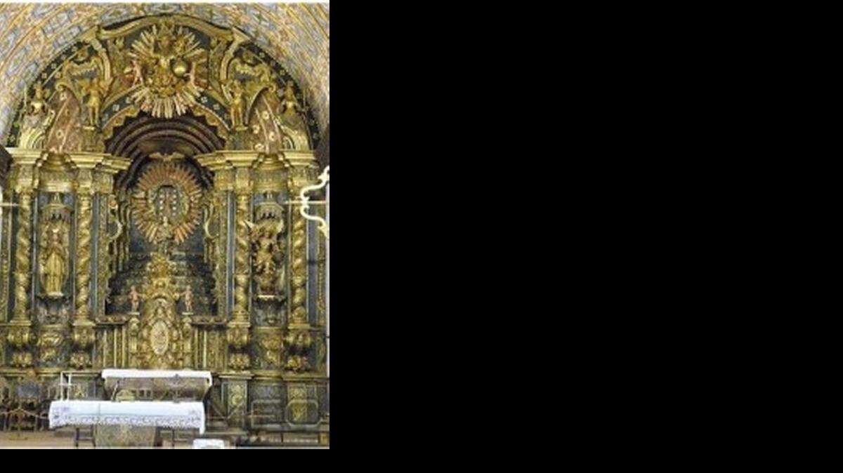 
La iglesia de Yaguarón, de madera de inspiración franciscana, que es una las gemas del barroco hispano guaraní. 
