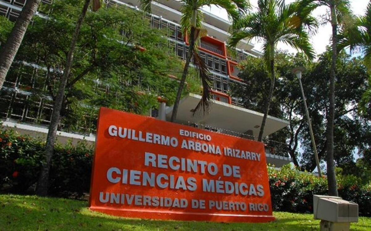 El edificio Guillermo Arbona Irizarry, Recinto de Ciencias Médicas, Universidad de Puerto Rico.