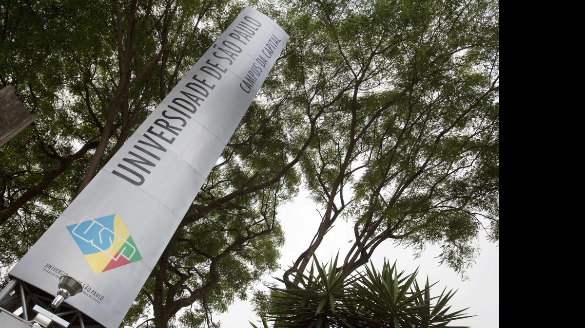 
Un anuncio en el campus de la brasileña Universidad de Sao Paulo (USP) en el 2011. La USP lidera la clasificación de instituciones de educación superior de Améca Latina, según una lista publicada por el centro especializado QS,
