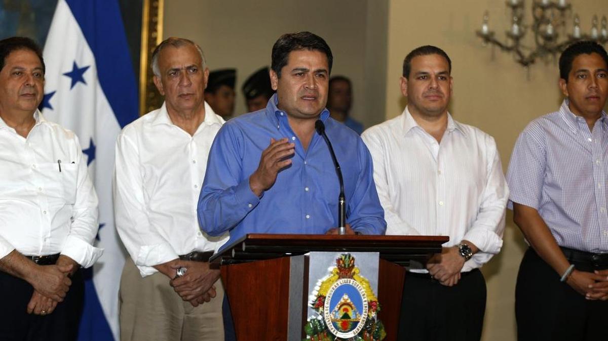 
El presidente de Honduras, Juan Orlando Hernández, durante una conferencia de prensa en Tegucigalpa en el 2014. El mandatario confirmó el viernes la llegada al país del secretario general de la OEA, Luis Almagro.
