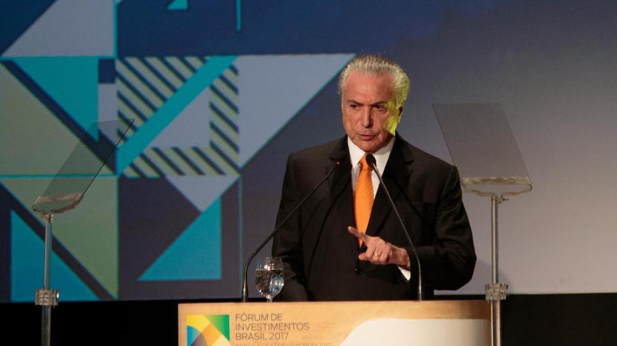 El presidente brasileño Michel Temer habla en foro de inversiones en Sao Paulo, Brazil, el 30 de mayo.