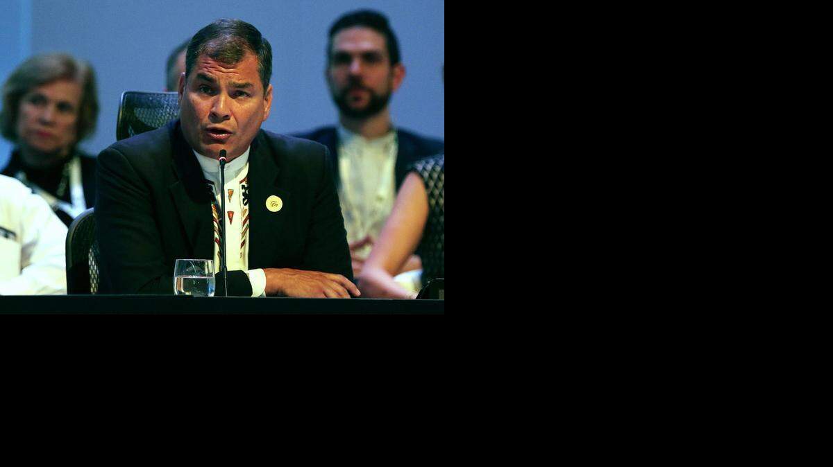 
El gobernante ecuatoriano Rafel Correa comentó el sábado que se puede fortalecer la corte brindándole ‘suficiente presupuesto y aumentando personal y jueces a tiempo completo’. 
