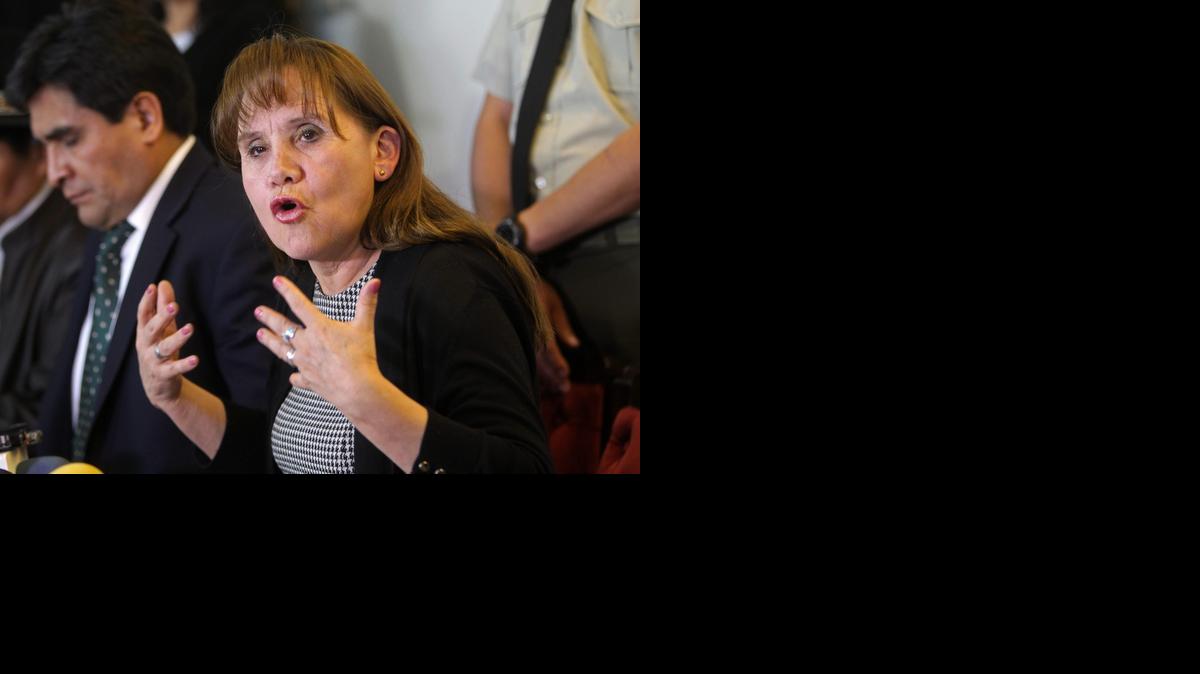 
La presidenta del Tribunal Supremo Electoral (TSE), Wilma Velasco, informa el miércoles sobre los resultados de las elecciones generales de Bolivia, en La Paz.
