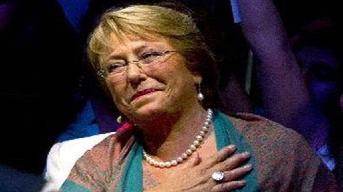 
La presidenta de Chile, Michelle Bachelet, intenta proteger financieramente a las personas que sufren de enfermedades consideradas como ‘raras’, que no cubre el seguro social ordinario.
