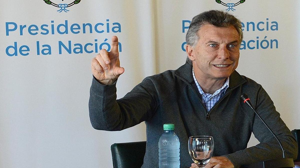 Fotografía cedida por la Presidencia de Argentina, del presidente argentino Mauricio Macri durante una rueda de prensa el sábado 3 de diciembre de 2016, en el complejo turístico Chapadmalal de la provincia de Buenos Aires (Argentina).