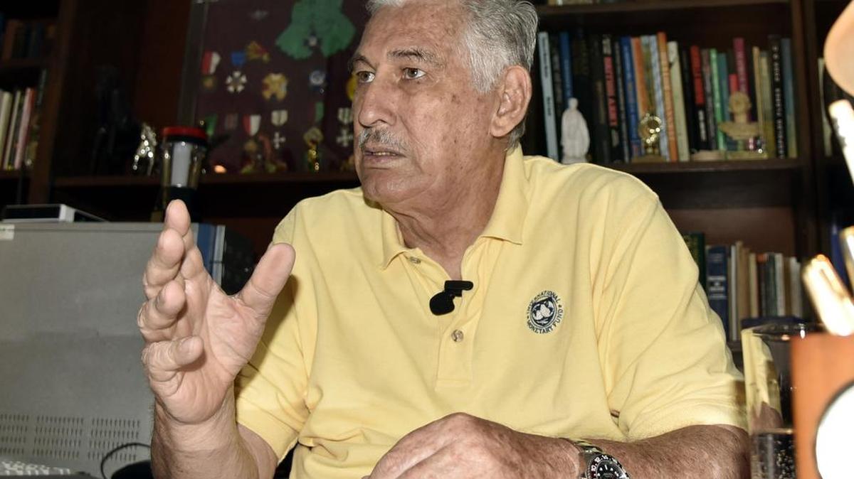 Al “Che” lo envían a Bolivia “para librarse de él”. “No tenía idea de cómo era Bolivia”, dice el general retirado Gary Prado, el hombre que capturó a Ernesto Che Guevara en la selva boliviana, un día antes de ser ejecutado el 9 de octubre de 1967.