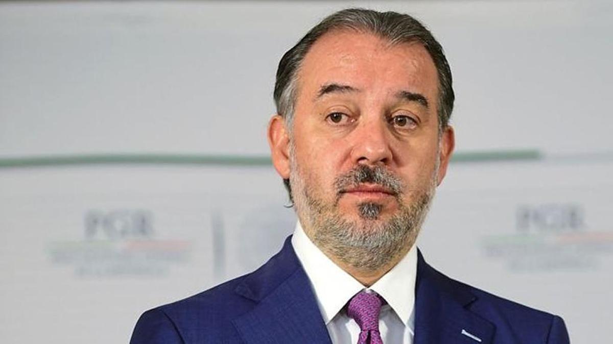 El procurador general de México, Raúl Cervantes, renunció el lunes 16 de octubre de 2016, al cargo para avanzar en la instalación de la Fiscalía General de la República (FGR).