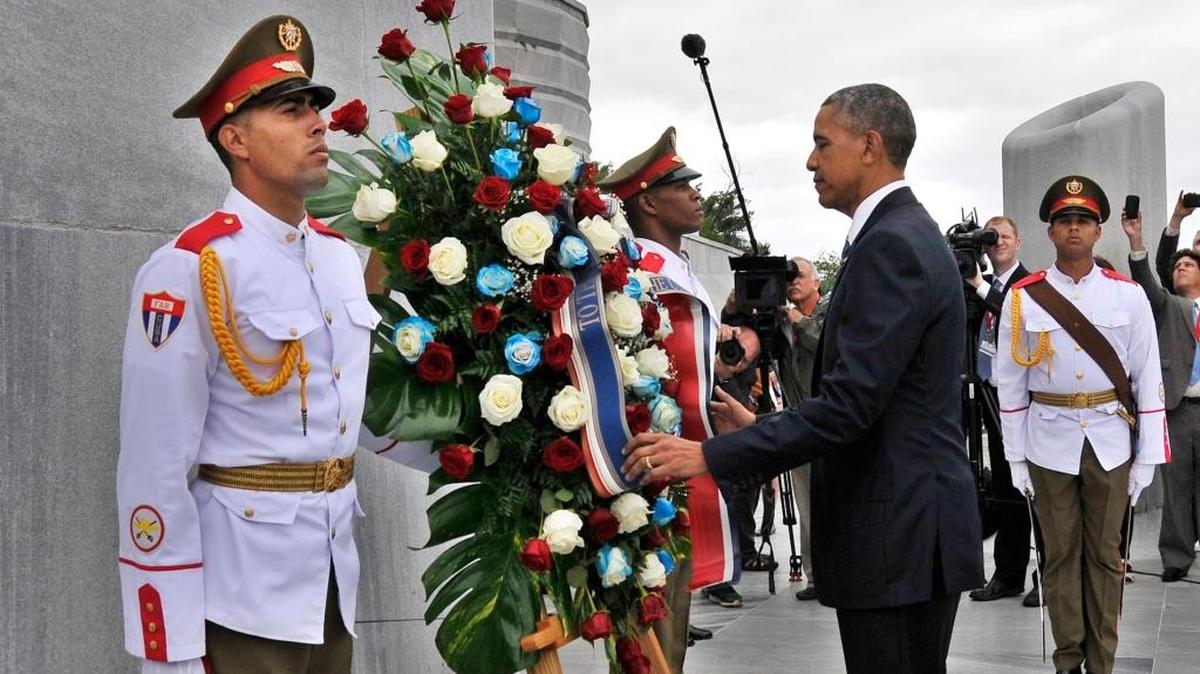 El presidente de EEUU, Barack Obama, participa en un evento el lunes en La Habana. Un activista de derechos humanos de Paraguay le pidió liberar todos los documentos del Plan Cóndor.