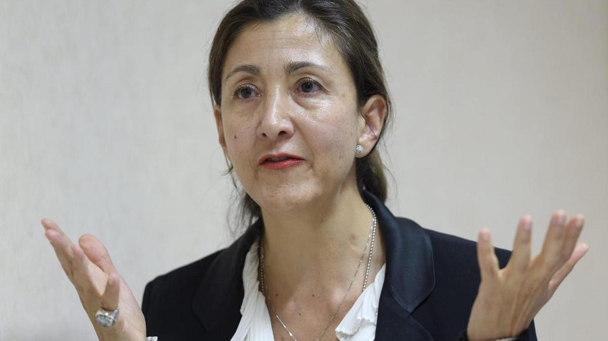 La ex candidata presidencial de Colombia, Ingrid Betancour, del grupo 'Justicia para las Víctimas de la Masacre de 1988 en Irán' interviene durante una rueda de prensa en Ginebra, Suiza, el 2 de septiembre de 2016.