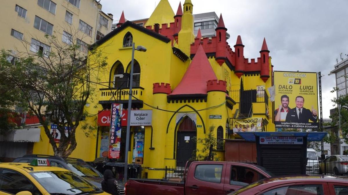 Los ‘castillos’ de Quito, Ecuador, fueron construidos como viviendas en la década del 1930 y 1940 para la alta sociedad quiteña. El aumento del valor del terreno y los cambios en la ciudad ponen en peligro estas edificaciones.