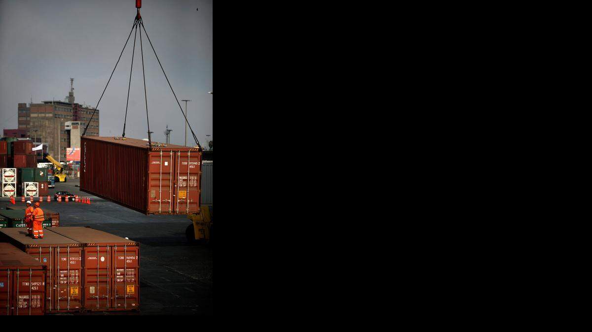
Contenedores en el puerto del Callao, en Perú, país que el año pasado importó desde China un total de $8,922 millones.
