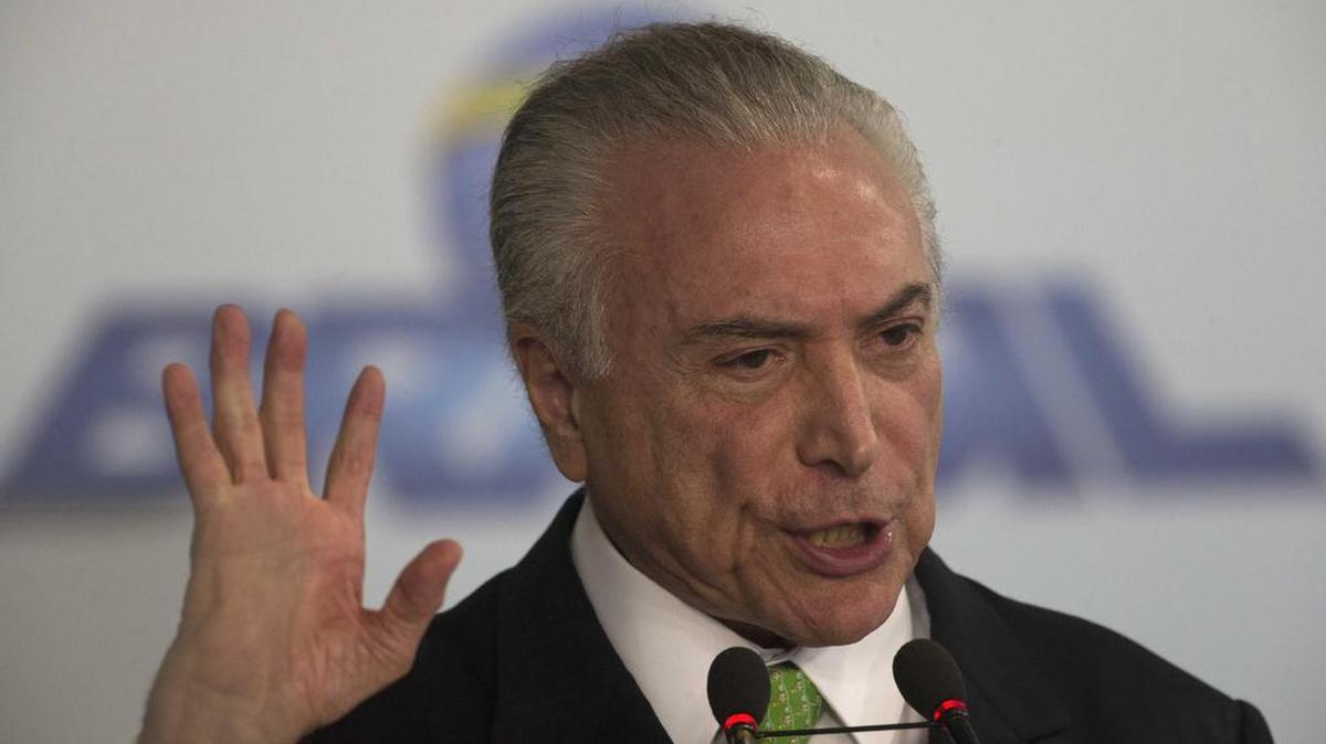 El presidente de Brasil Michel Temer habla el lunes 5 de junio de 2017, durante la ceremonia de conmemoración del Día Mundial del Medio Ambiente, en Brasilia.